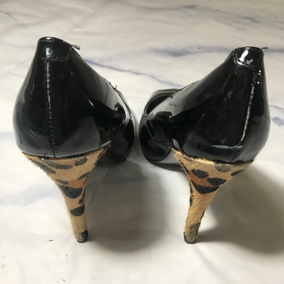 Steve Madden Black & Leopard Patent Leather Heels - Picture 5 of 8
